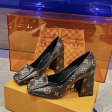 Louis Vuitton Heeled Shoes